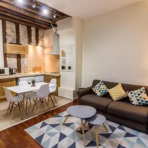 Appartement New Chic Flat : Le Marais - Place Des Vosges, Parijs